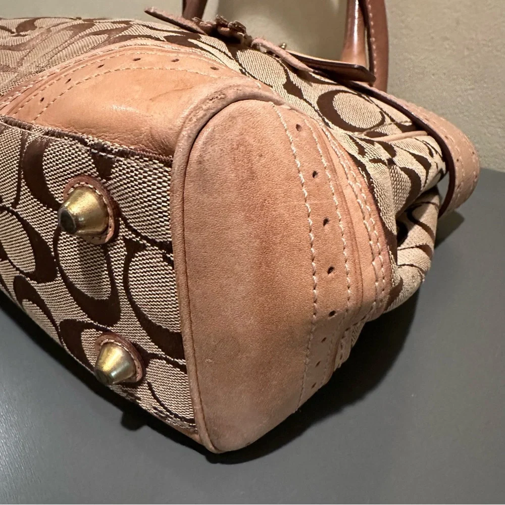 Coach Hampton Signature C Satchel. Y2K. 2006.  Style number 10507. - Picture 5 of 10